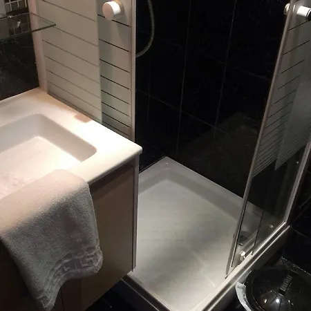 Hipotel Gambetta Republique Hotel Paris