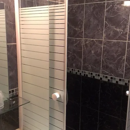Hotel Hipotel Gambetta Republique 2*