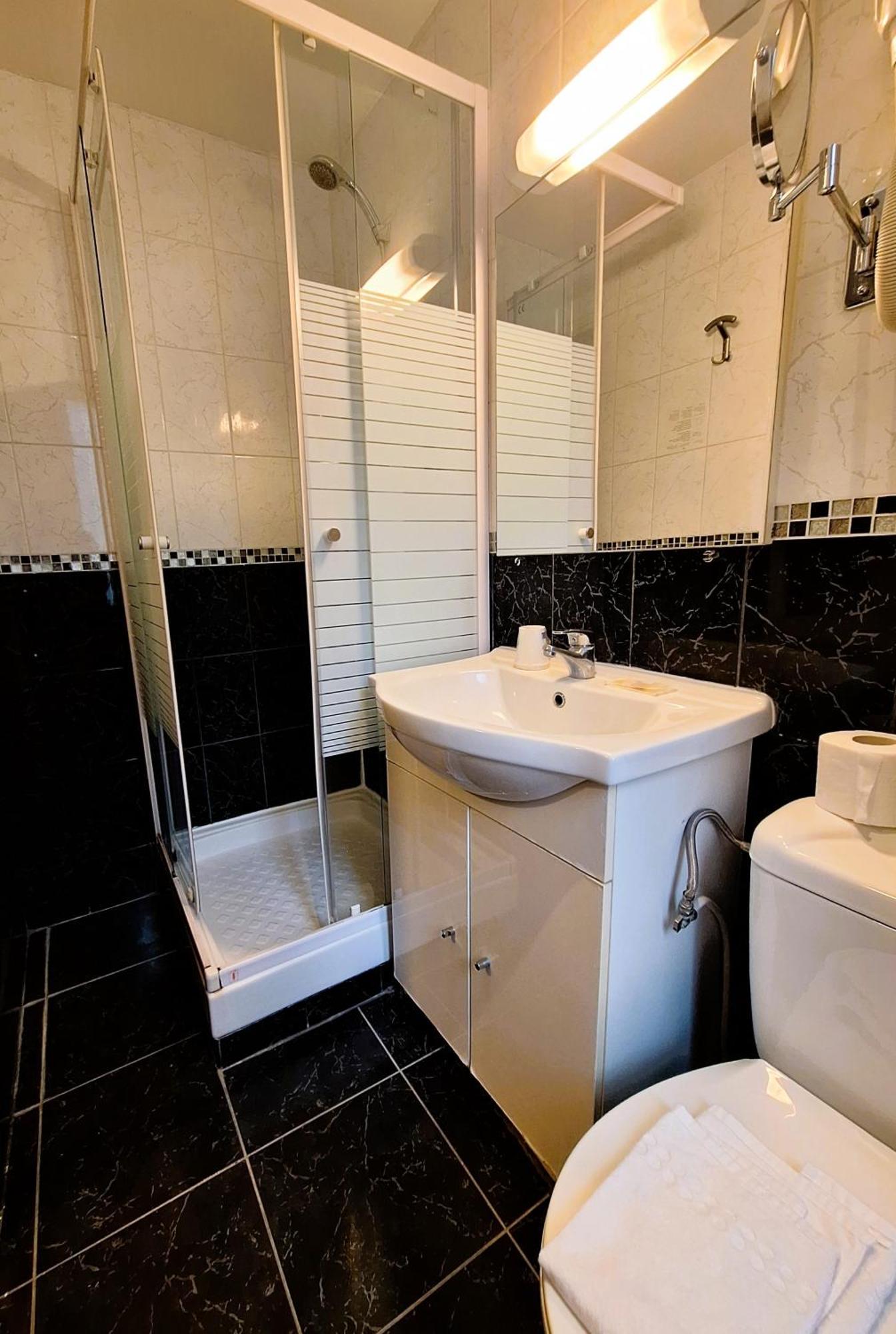 Hipotel Gambetta République Hotel 2*