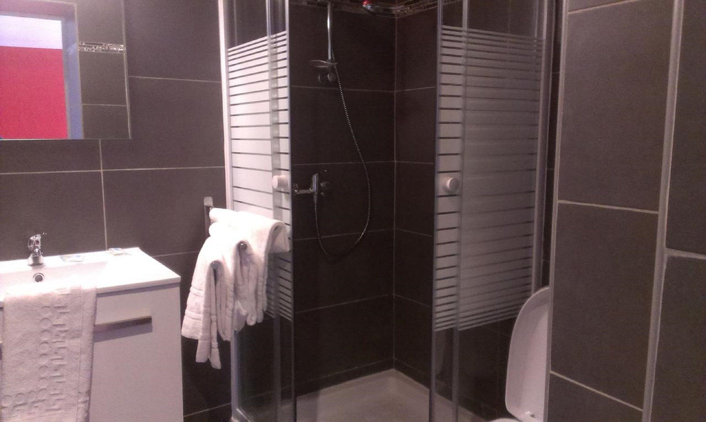 Hipotel Gambetta République 2* Parigi